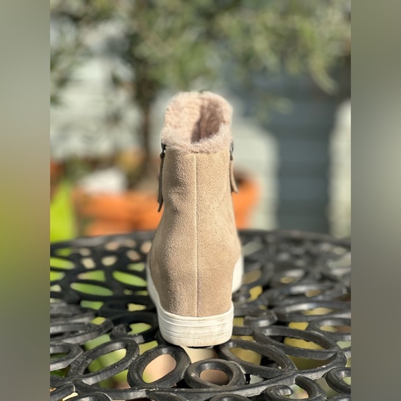 Caslon — Averie Faux Fur Suede Bootie - Picture 4 of 7